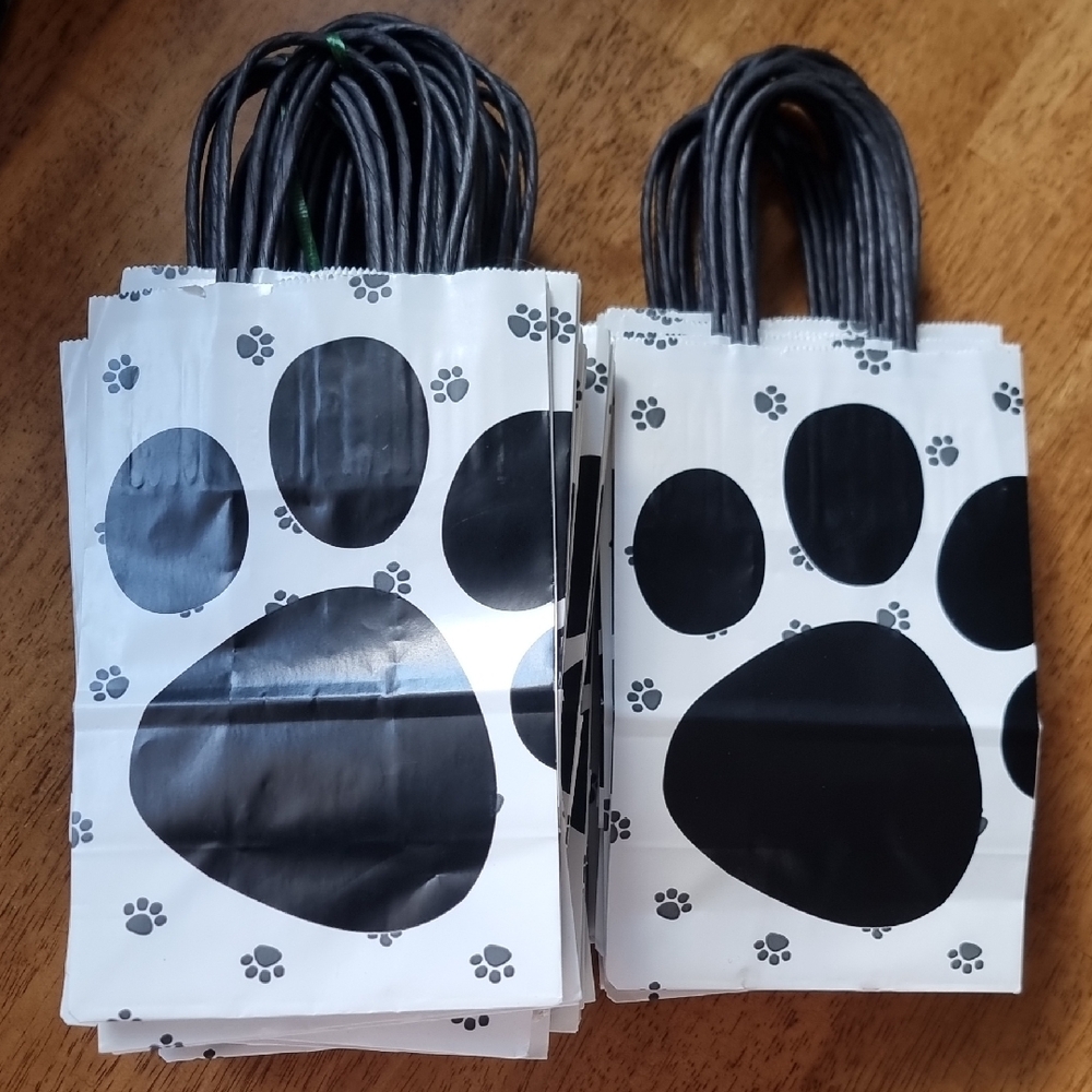 Pooch's Paw ~ Paw Print Paper Gift Bags Bundle Of 36